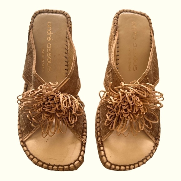 André Assous Silk Flower Espadrille Wedge Slip On Sandals Beige Size 6 - Picture 2 of 8